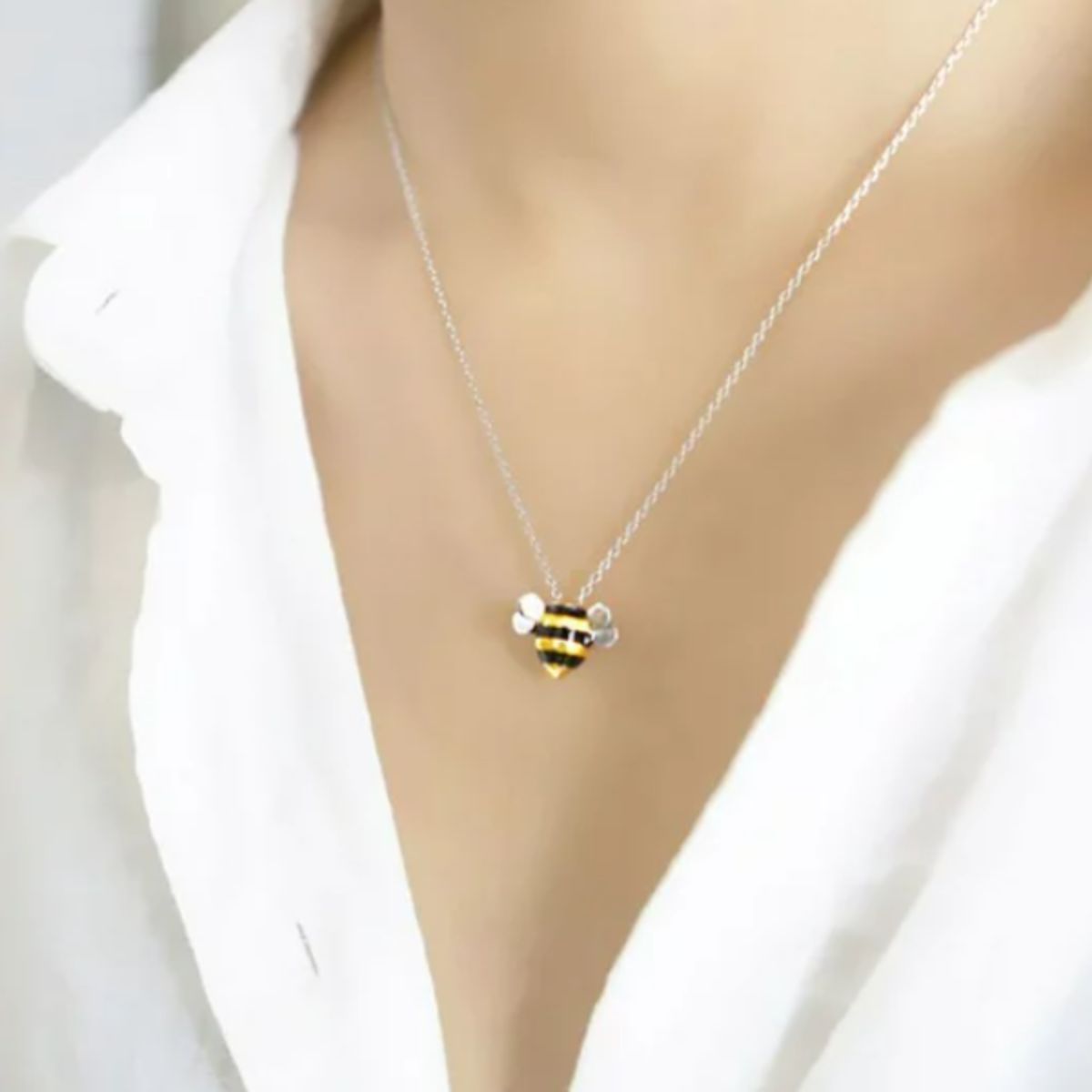 Dije de Abeja y Collar de Plata .925 Descontinuado Hobbees