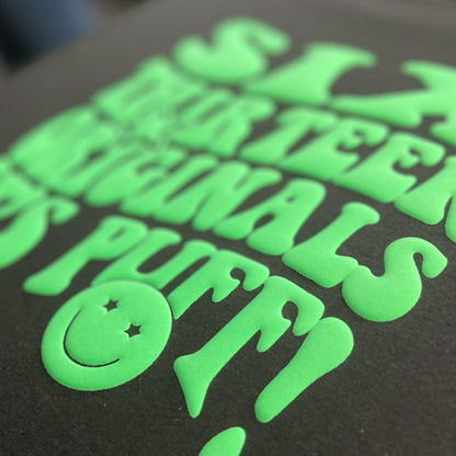 Glow in the Dark Puff HTV Neon Green / Vinil Termoadhesivo Brilla En La Oscuridad Verde Viniles Teckwrap