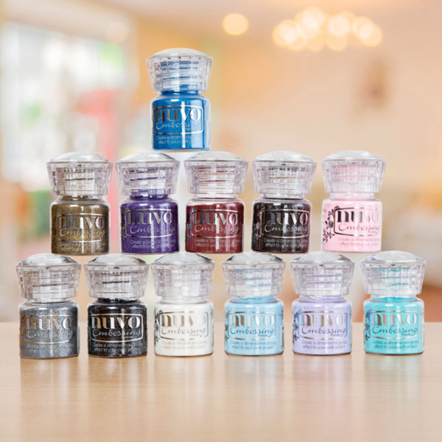 Embossing Powder Classic Gold / Polvo de Realce Oro Clásico Polvos de Embossing Nuvo