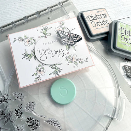 Stamp &amp; Spin Tool / Accesorio Para Plantillas Y Sellos Herramientas Sizzix