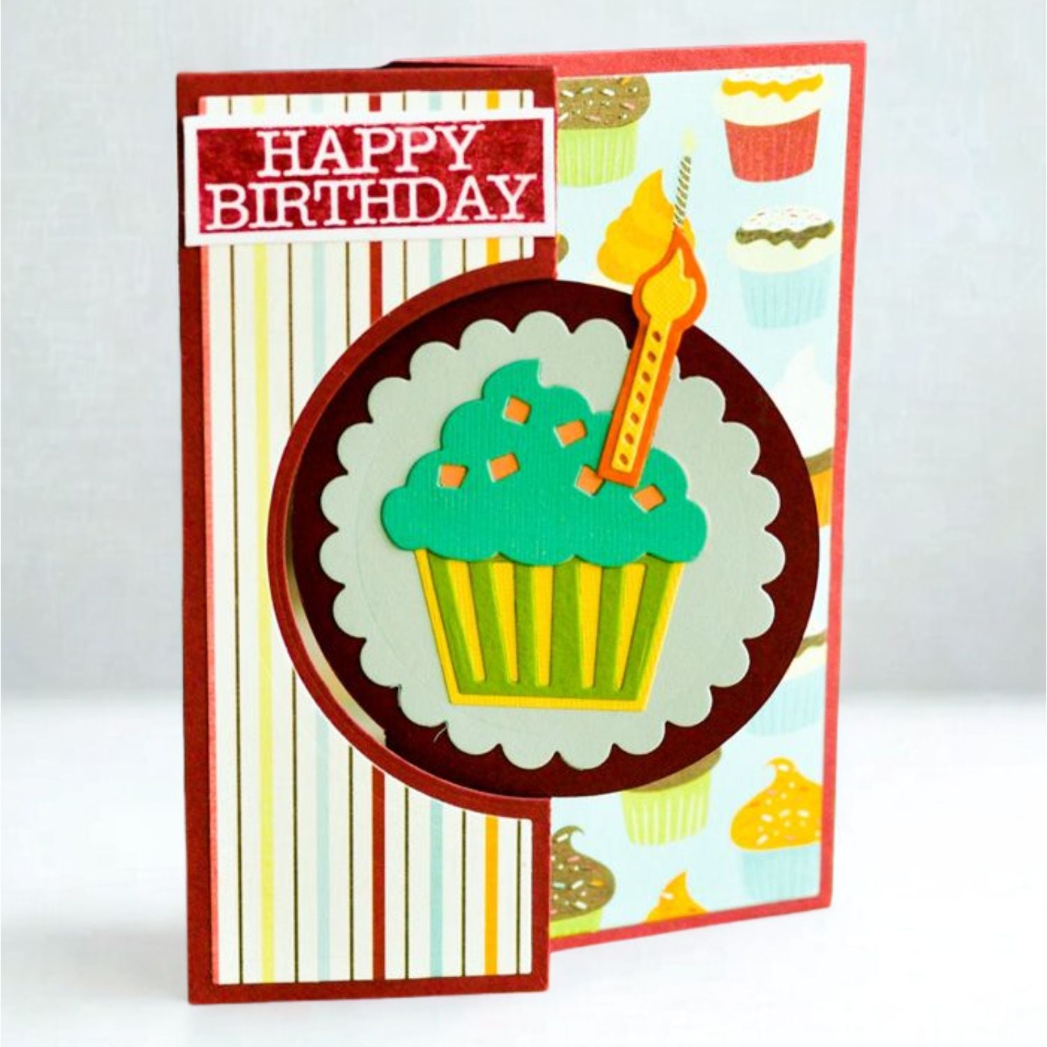 Mega Scalloped Circle 2.5" / Perforadora de Círculo de Escalopa Grande 6.35 cm Perforadoras Marvy Uchida