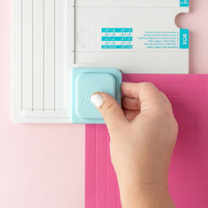 Shadow Box Punch Board / Tabla Para Cajas De Sombras o Marcos Herramientas We R Makers