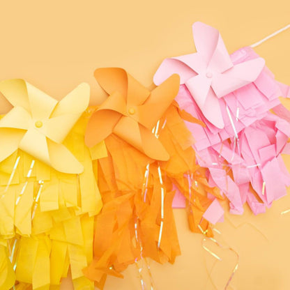 Pinwheel Punch Board / Tabla para Crear Rehiletes Herramientas We R Memory Keepers