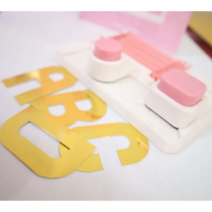 Tabla Perforadora Abecedario Mágico Team Pink Perforadoras We R Makers
