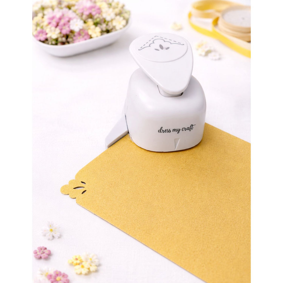 Sweet Corner Punch / Perforadora de Esquina Dulce Perforadoras Dress My Craft