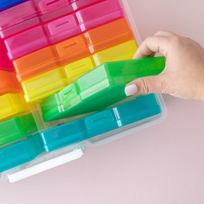 Translucent Plastic Storage / Organizador de Plástico con 16 Cajitas