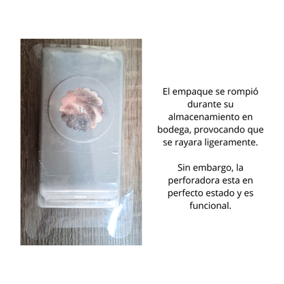 EA Slim Punch Scalloped Circle 1 1/4" / Perforadora de Círculo de Escalopa 3.17 cm