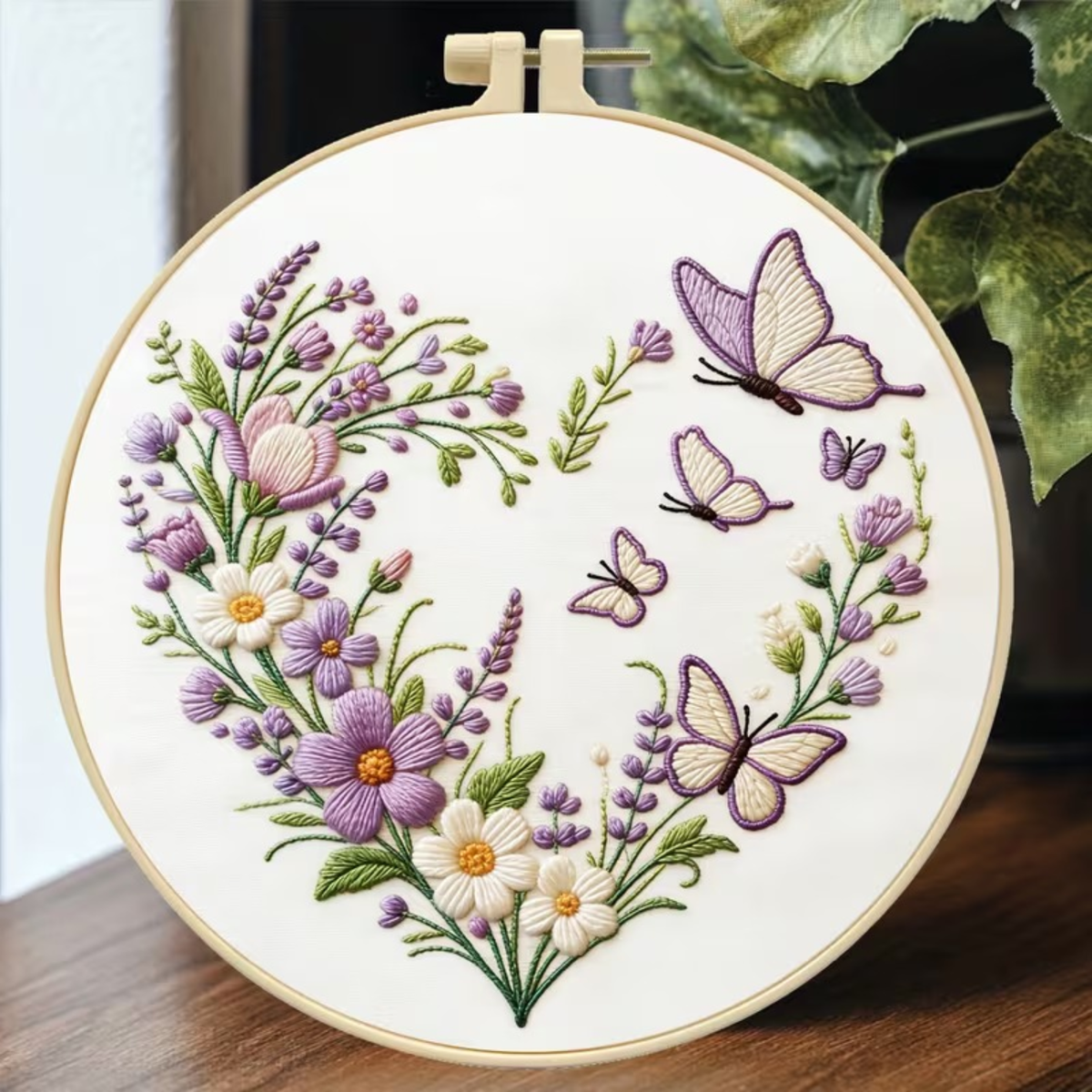 Kit Bordado Floral Heart Embroidery Kit 20cm Costura Dowdell