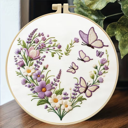 Kit Bordado Floral Heart Embroidery Kit 20cm Costura Dowdell