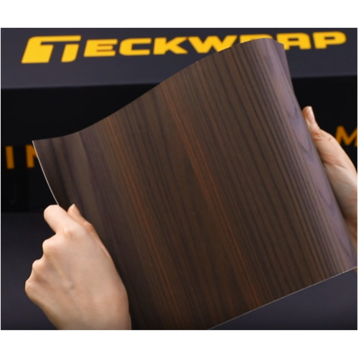Interior Film Deep Brown Walnut / Nogal Marrón Intenso Viniles Teckwrap