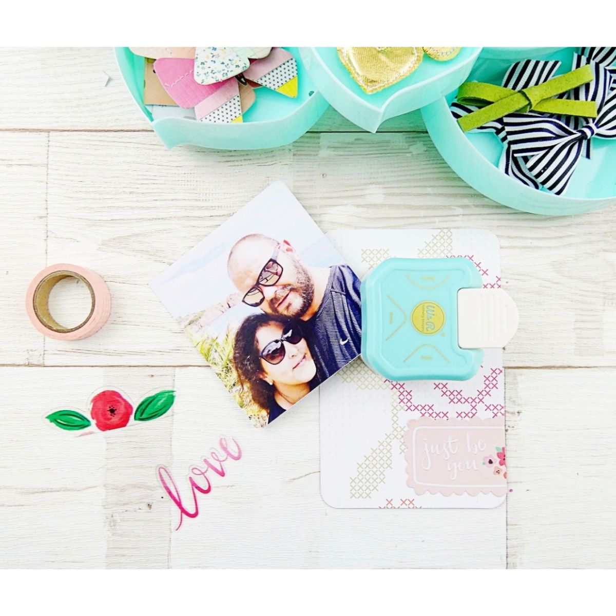 3-Way Corner Punch / Perforadora de 3 Esquinas Perforadoras We R Memory Keepers