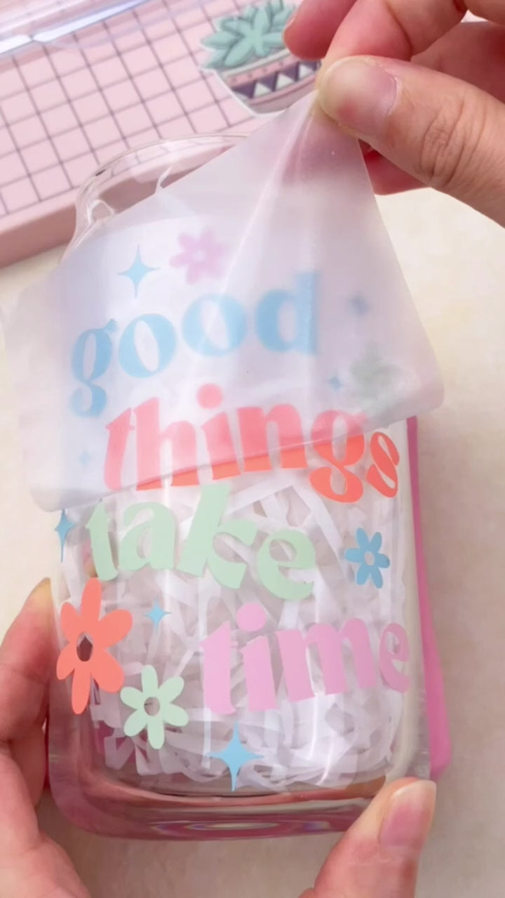 Glossy Vinyl Liveable Green / Vinil Adhesivo Brilloso Verde Suave Viniles Teckwrap