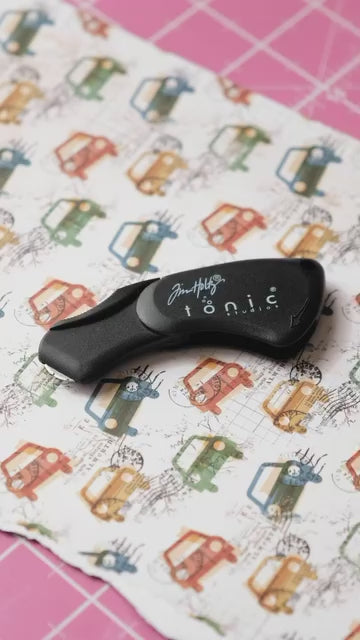 Tim Holtz Mini Rotary Perforator / Mini Cortador Giratorio Punteado Tijeras / Cutters Tonic Studios