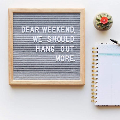 Framed Letterboard with Letters / Tablero de Mensajes 