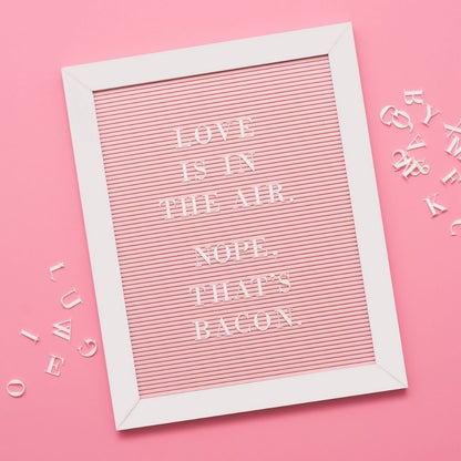 Framed Letterboard with Letters / Tablero de Mensajes 