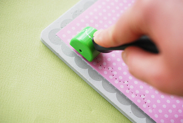 Sew Easy Hem / Cabezal Tipo Dobladillo para Sew Easy Descontinuado We R Memory Keepers