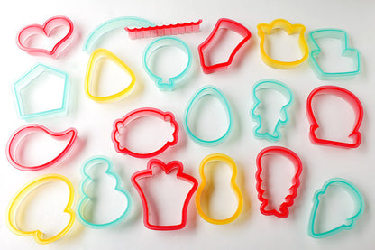 Shape Shifter Cookie Cutter 75 pc Set / Set de Moldes Para Galletas Multiusos Repostería Sugarbelle