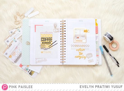 Celebrate Today Memory Notebook Memorandum / Cuaderno tipo Agenda Descontinuado We R Memory Keepers