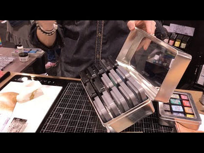 Tim Holtz Distress Ink Pad Tin / Organizador para Tintas Distress Almacenamiento y Organización Ranger